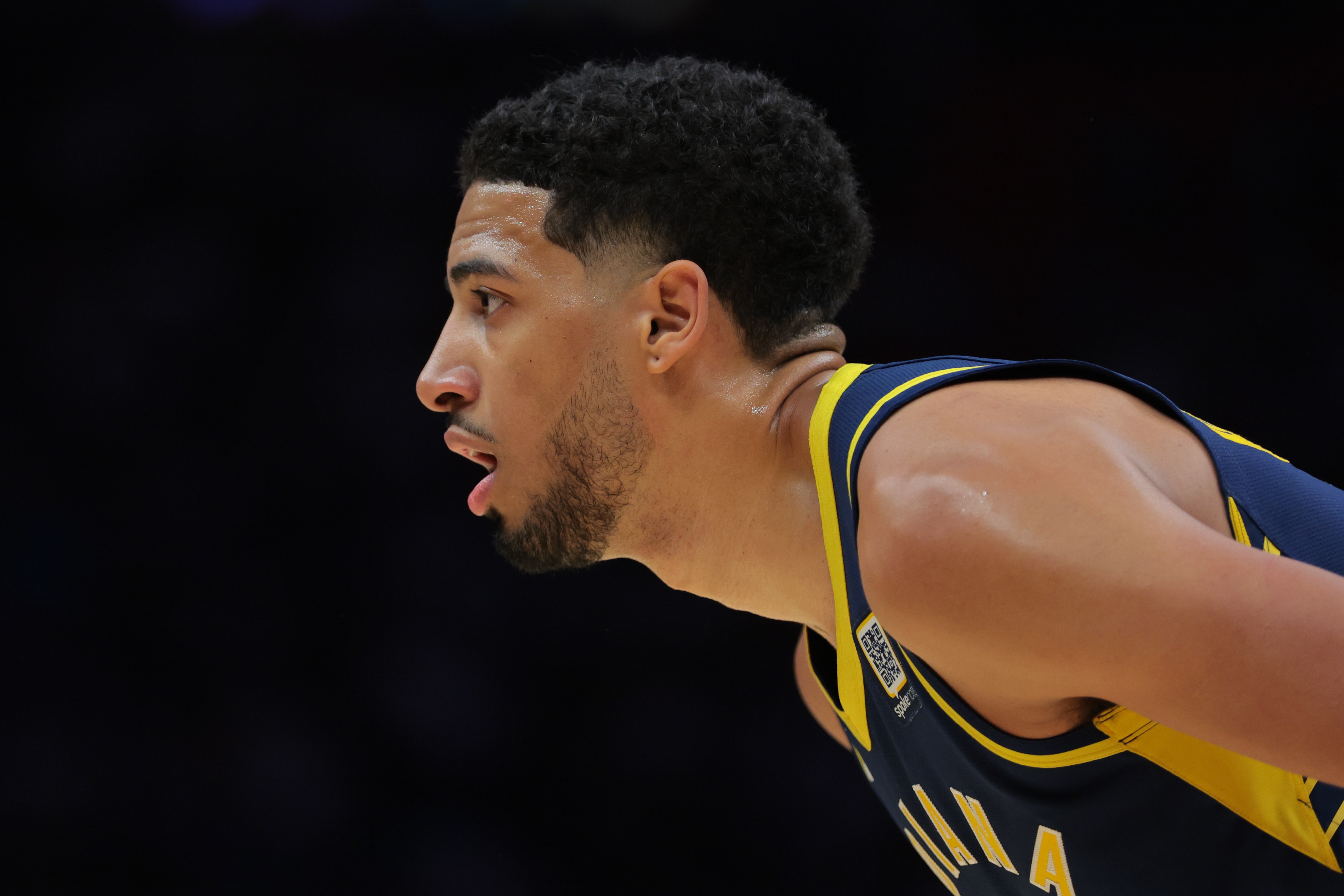 哈利伯頓:我賽前看了自己上一次對(duì)陣火箭的表現(xiàn) 自我反思很重要