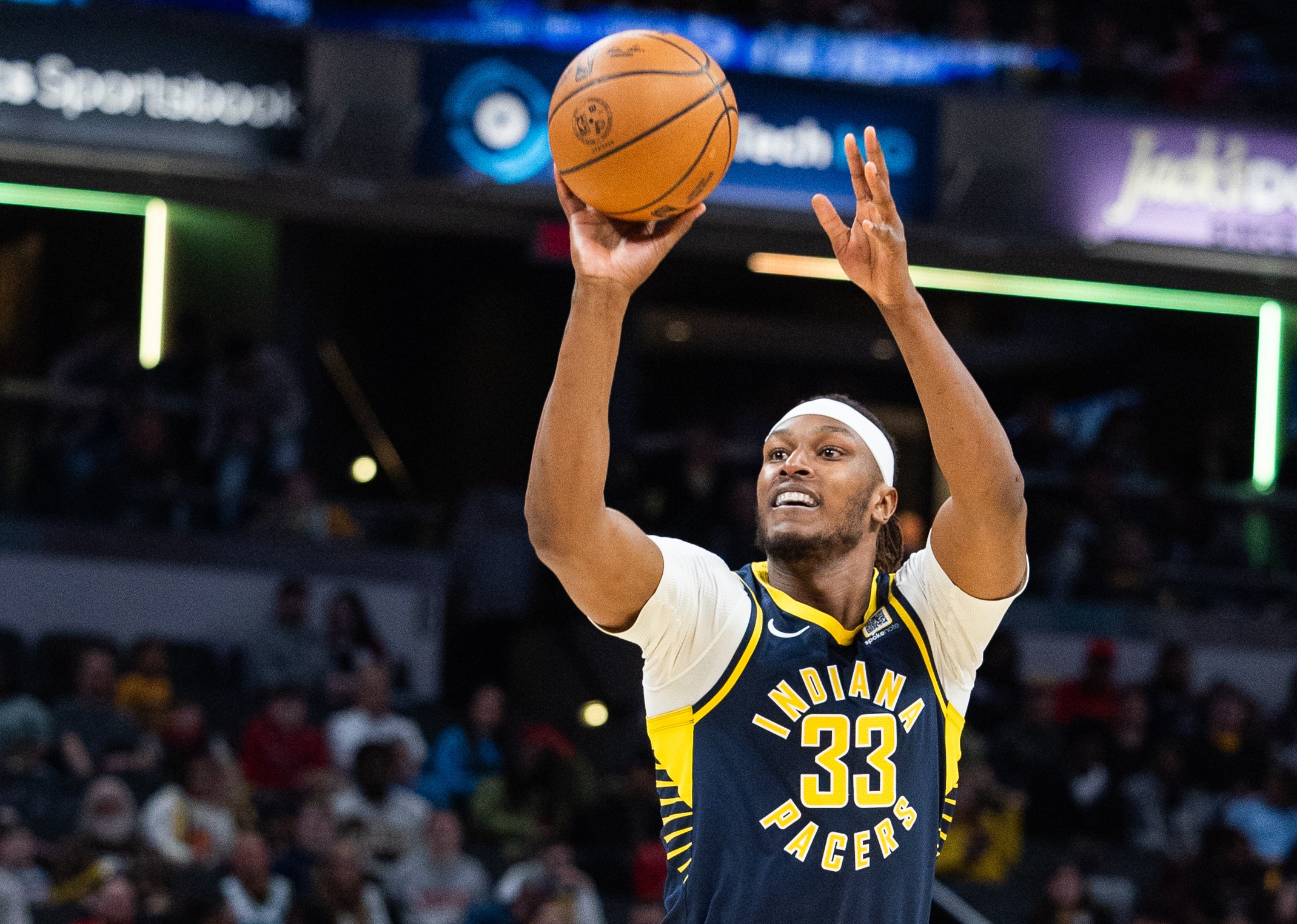 今天末節(jié)就2三分3帽！特納生涯第6場比賽4+三分4+帽 歷史第4多